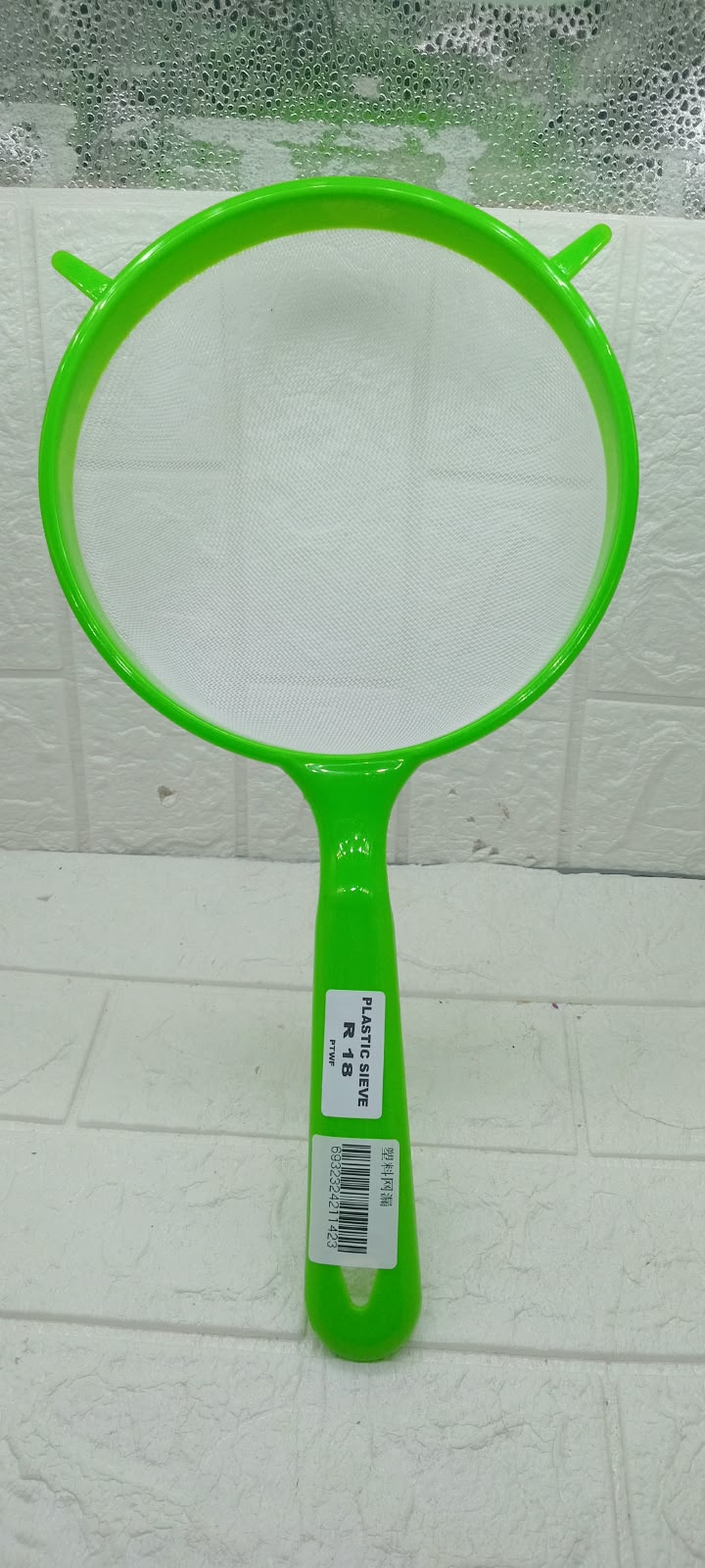 PLASTIC SIEVE