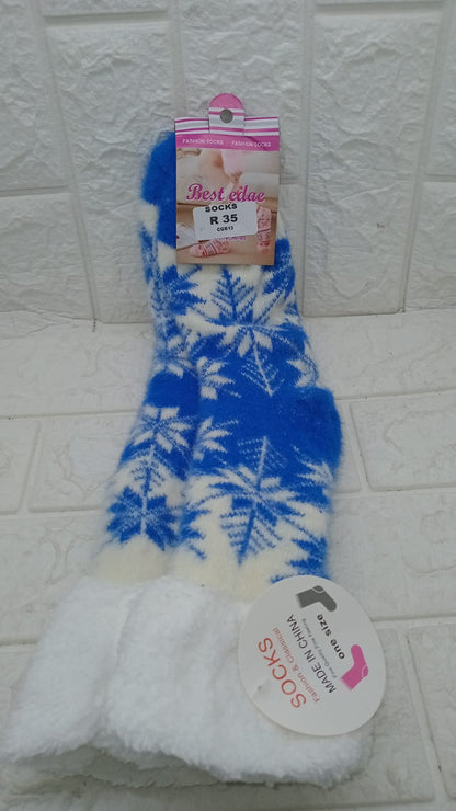 FLUFFY SOCKS