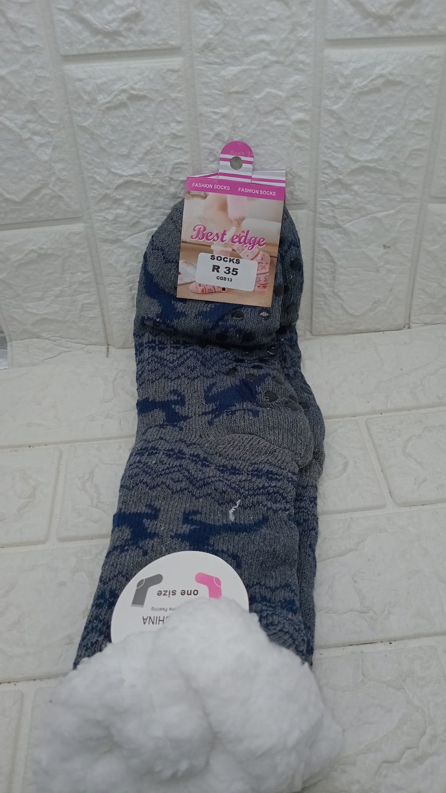 FLUFFY SOCKS