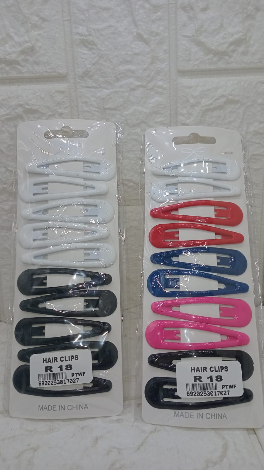 HAIR CLIPS