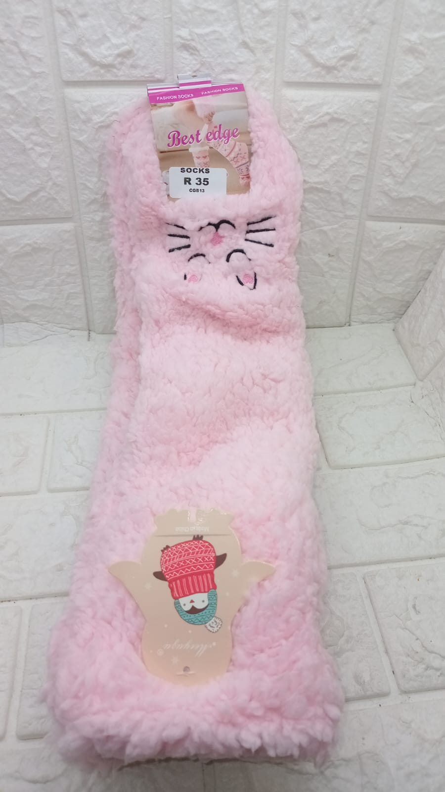 FLUFFY SOCKS