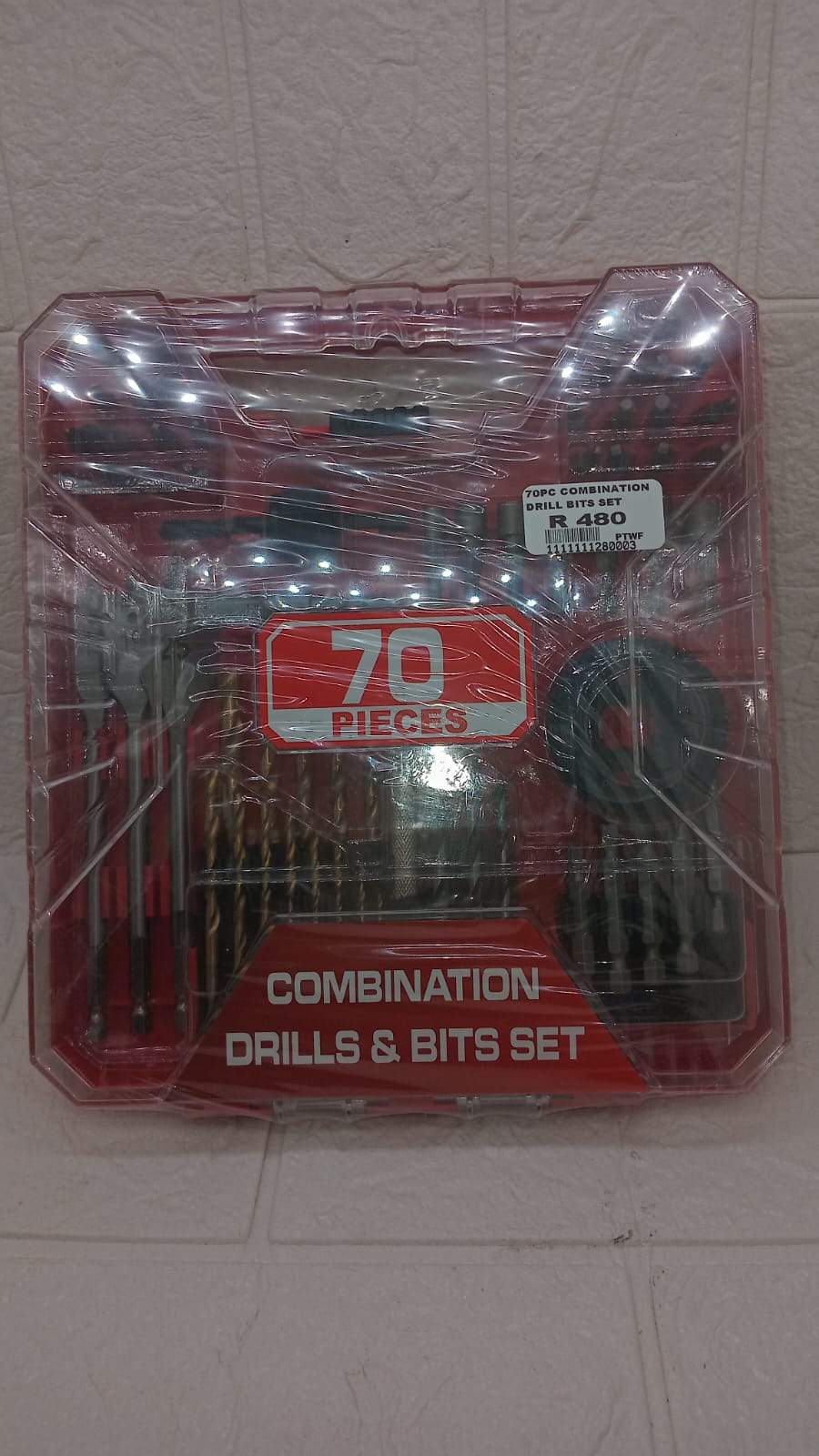 70-PIECE COMBINATION DRILL AND BIT SET