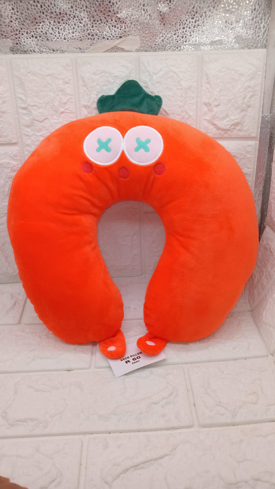 NECK PILLOW