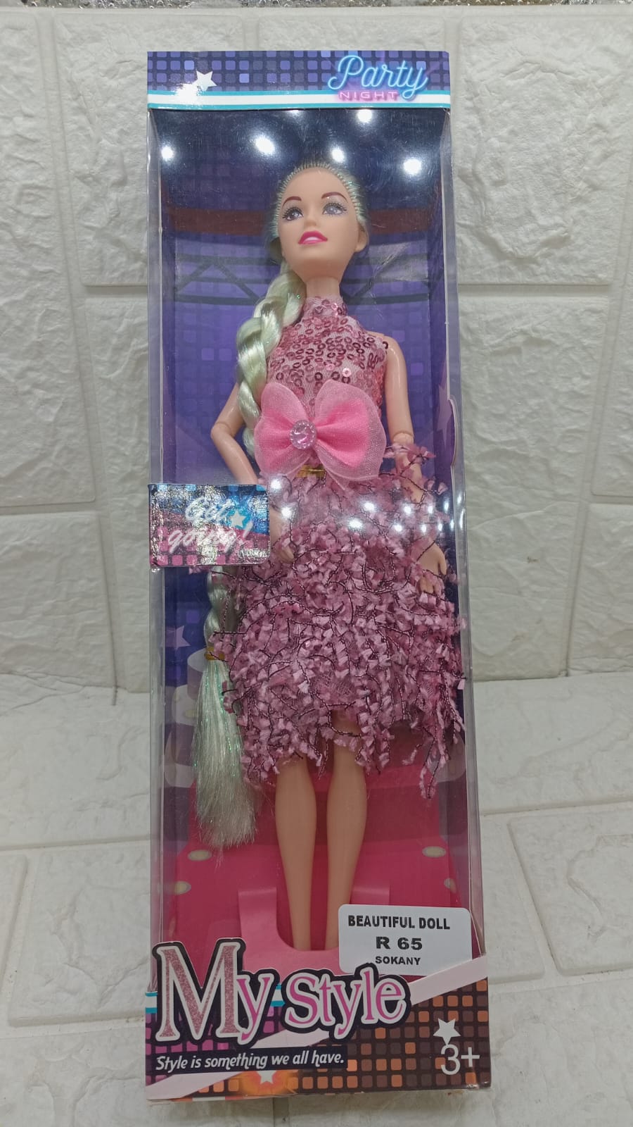 FASHION DOLLS