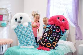 FLUFFY PET PILLOW CASE- ASSORTED CHARACTER