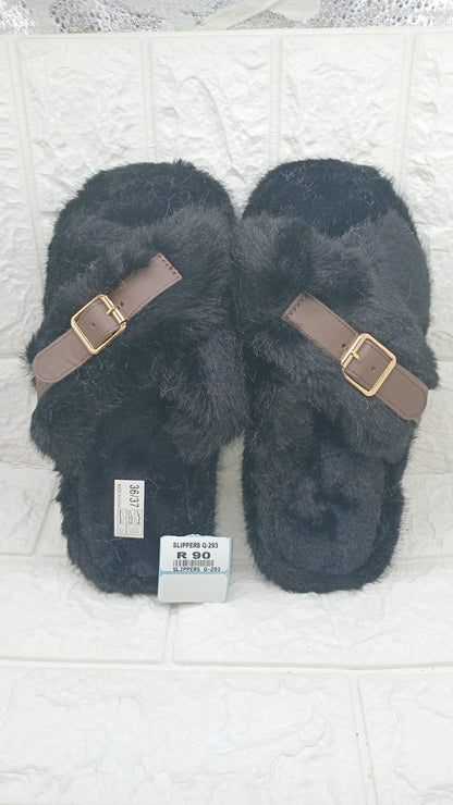 LADIES SLIPPERS
