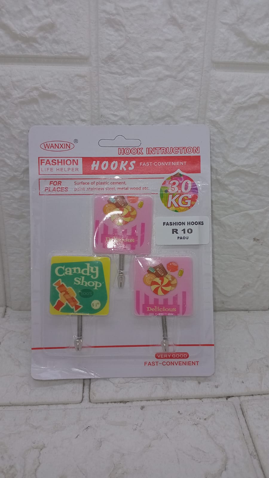 FASHION HOOKS