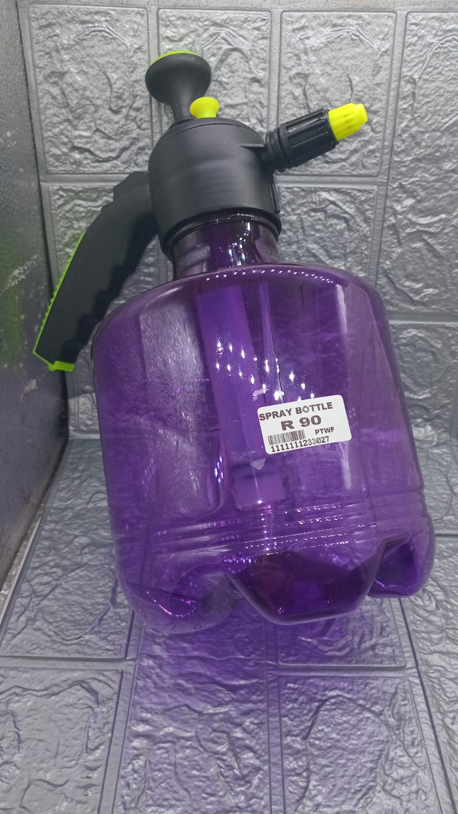SPRAY BOTTLE
