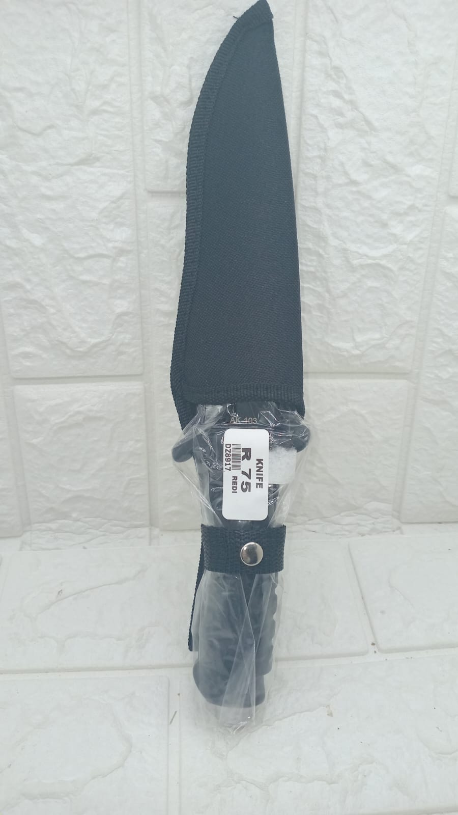 KNIFE