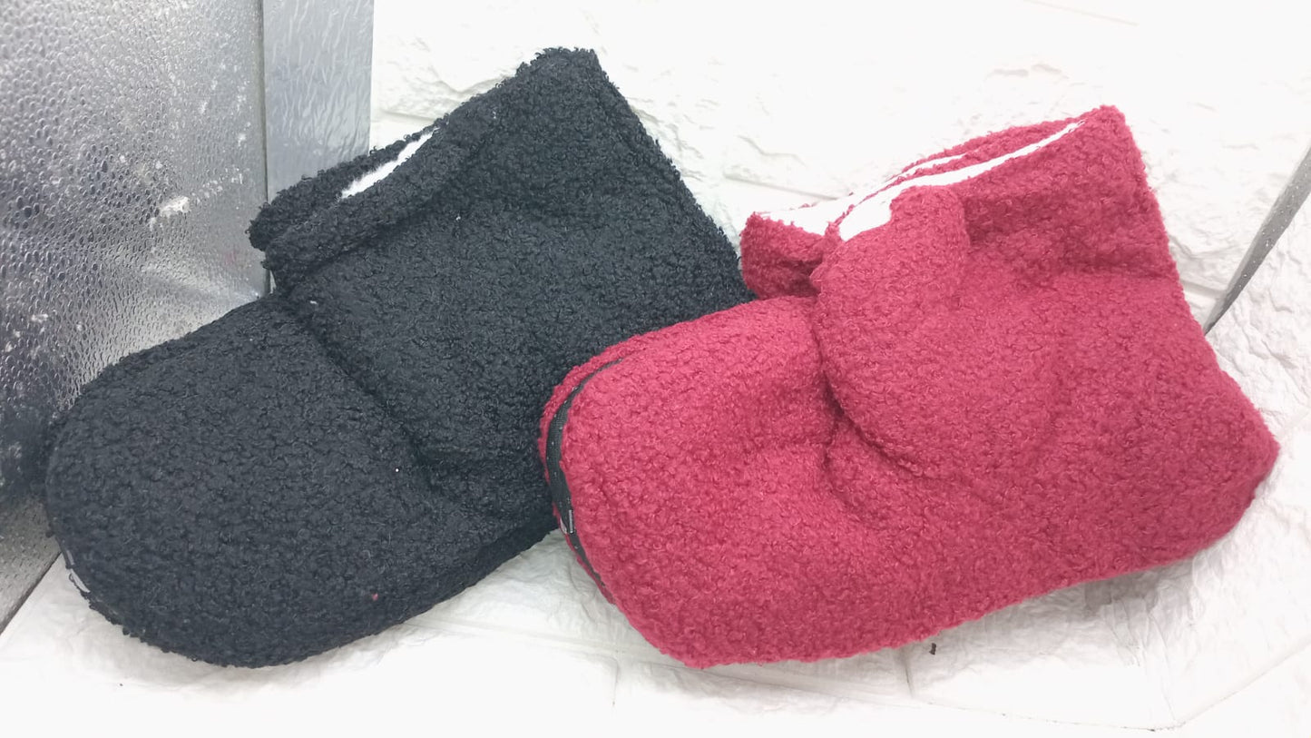 SLIPPERS