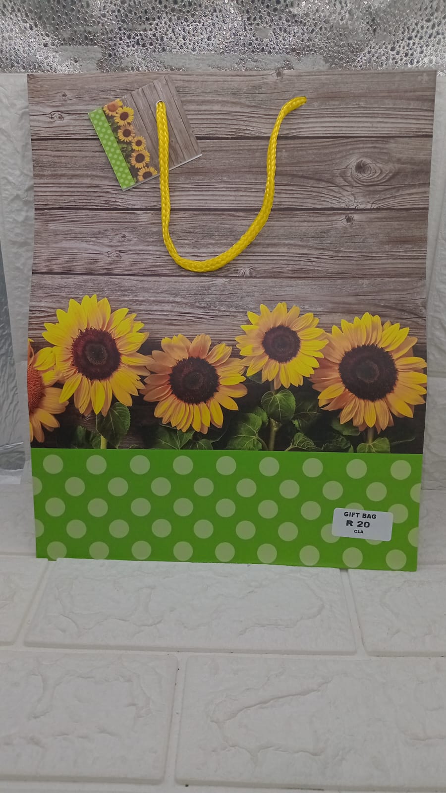 GIFTBAGS