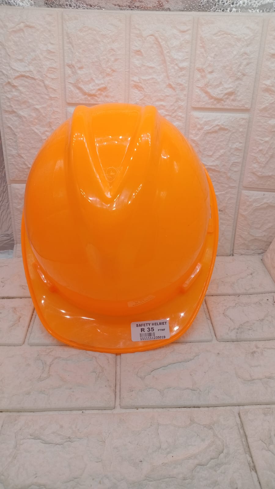 SAFETY HELMET